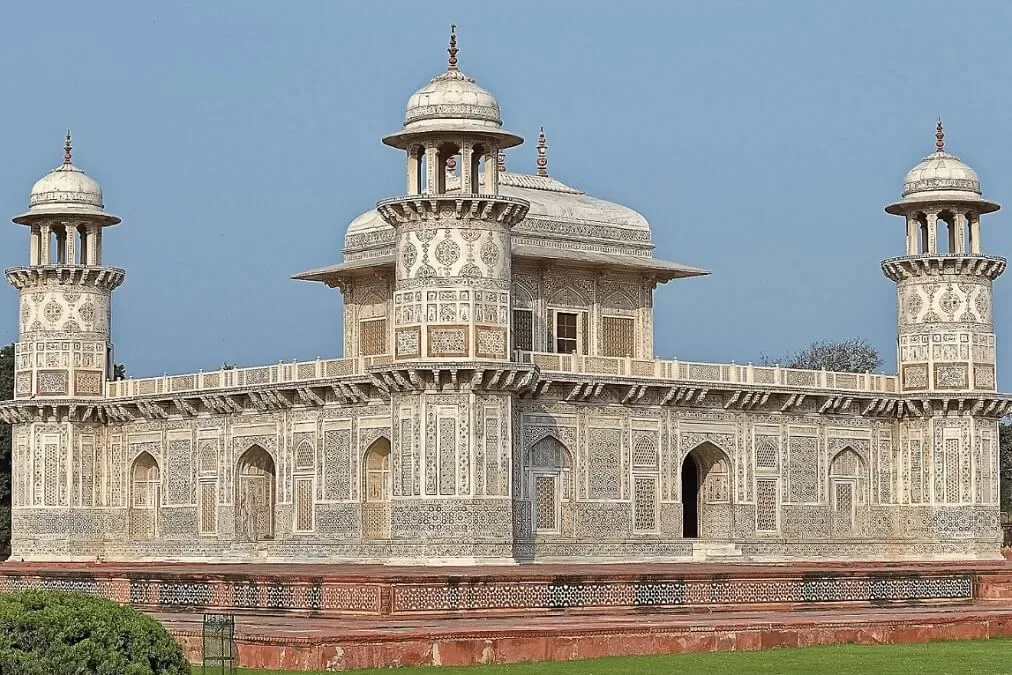 6-Day Golden Triangle Tour