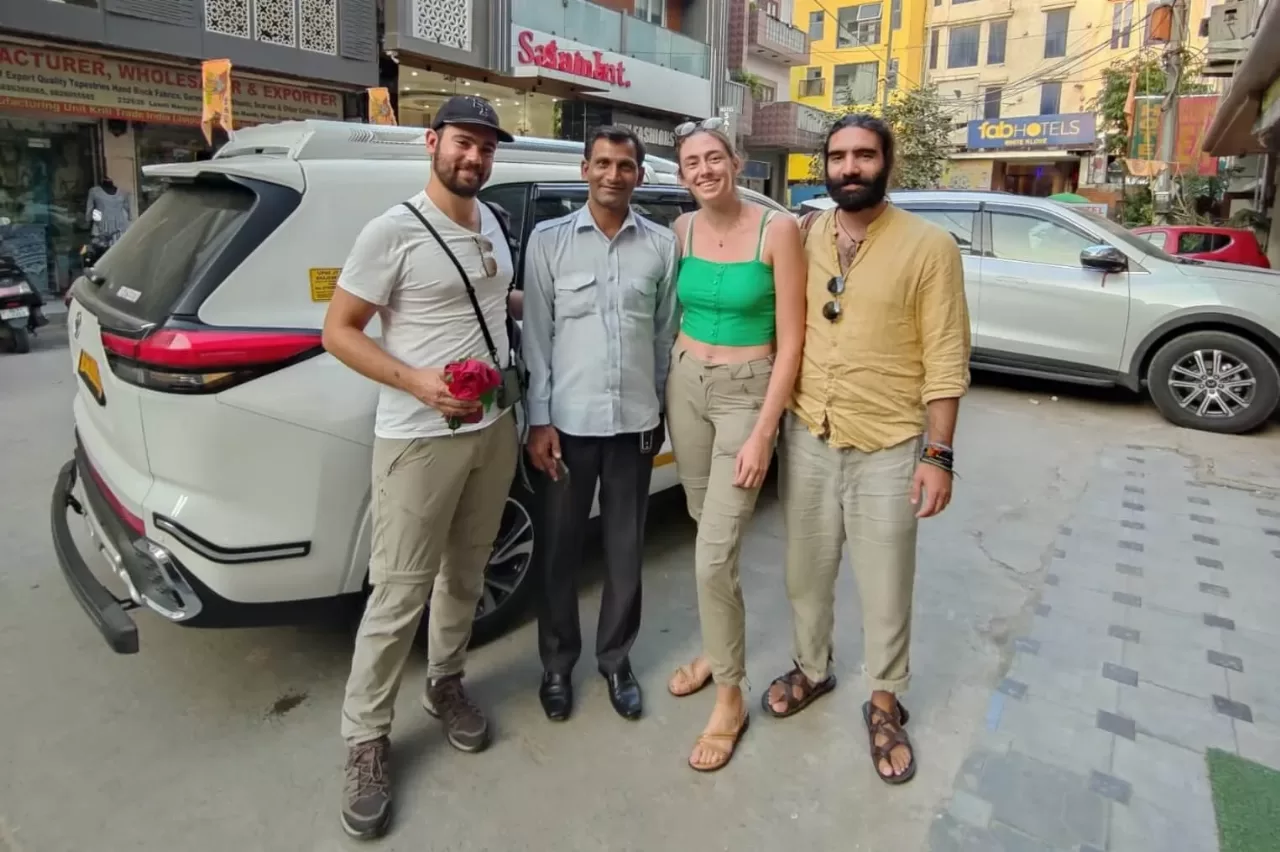 Taj Mahal & Agra Fort Day Tour by Premium Car