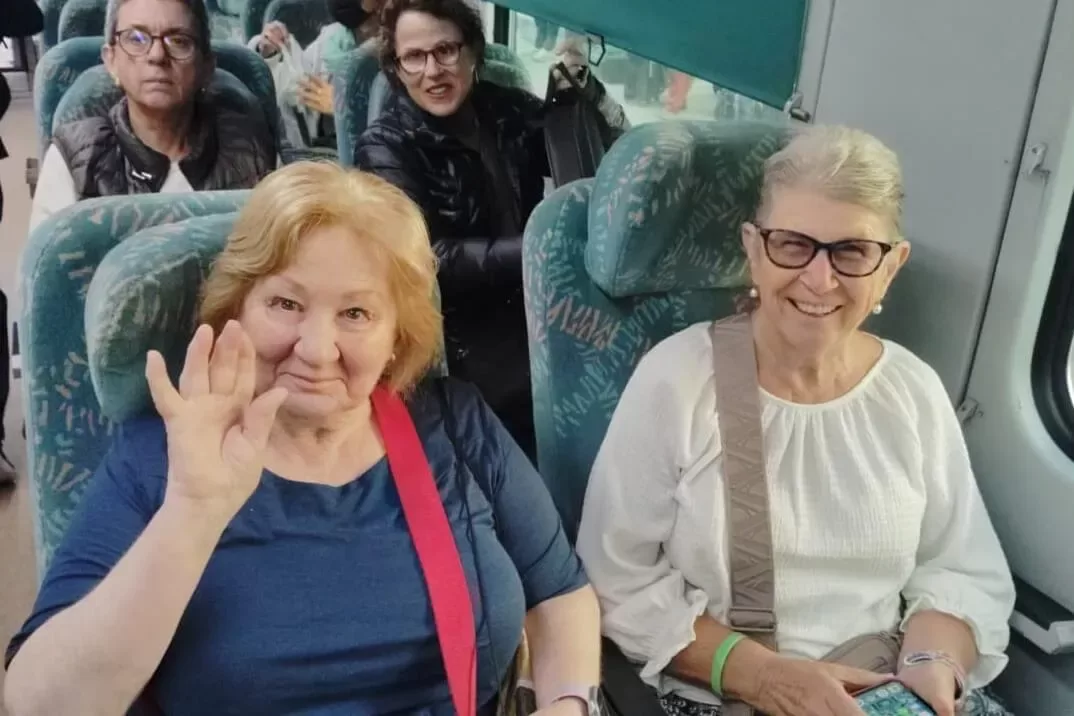 Taj Mahal Tour by Super Fast Train